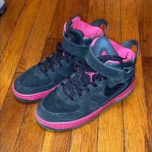 Jordan pink/black